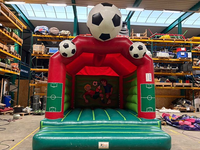 Voetbalspringkussen met overkapping - afbeelding 1 van  3