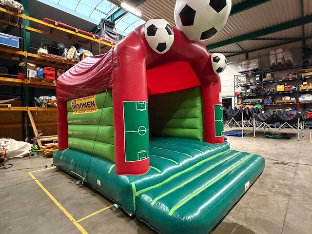 Voetbalspringkussen met overkapping - afbeelding 2 van  3