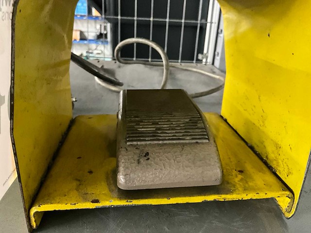 Voetbediening / machine aansturing - afbeelding 2 van  2