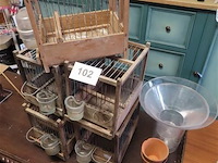 Vogelkooitjes, vaasjes en bloempotjes - afbeelding 1 van  3