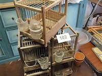 Vogelkooitjes, vaasjes en bloempotjes - afbeelding 2 van  3