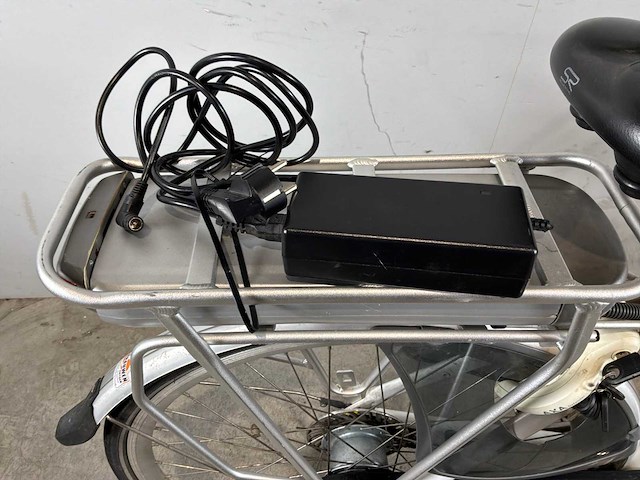 Vogue city elektrische fiets - afbeelding 6 van  7