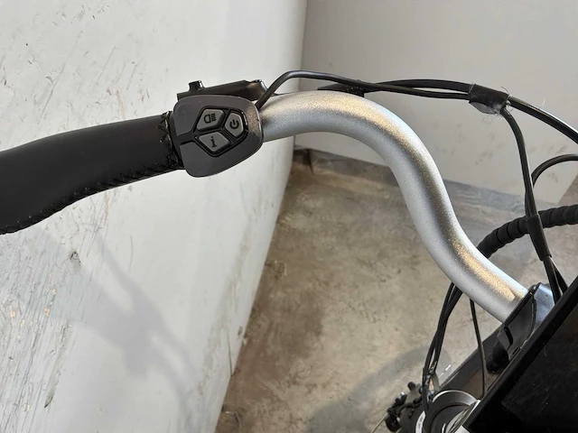Vogue m10 elektrische fiets - afbeelding 2 van  2
