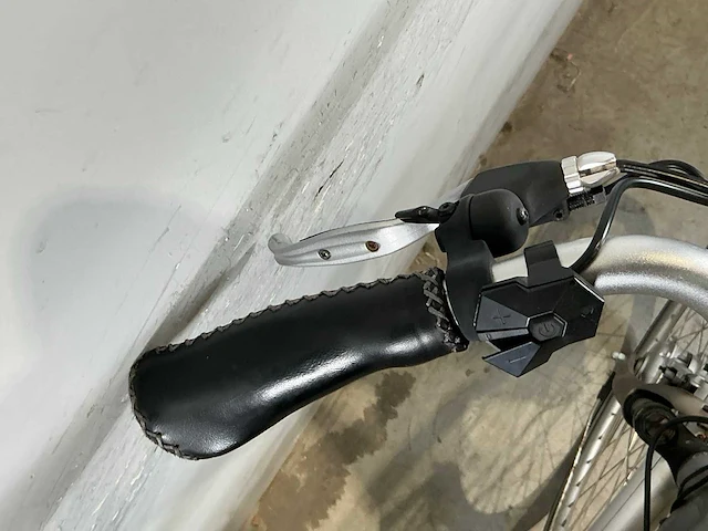 Vogue premium elektrische damesfiets - afbeelding 9 van  11