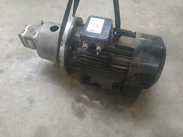 Voith turbo - ipv4-16 - hydrauliek pomp - afbeelding 2 van  3