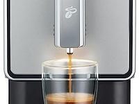 Volautomatische koffiemachine tchibo, 636175 esperto caffè, zilver - afbeelding 2 van  3