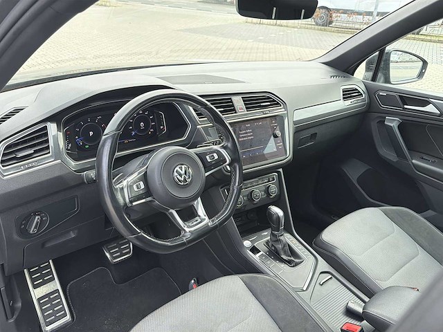 Volkawagen - tiguan 1.5 tsi r-line - car - afbeelding 4 van  41