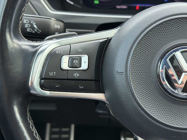 Volkawagen - tiguan 1.5 tsi r-line - car - afbeelding 11 van  41