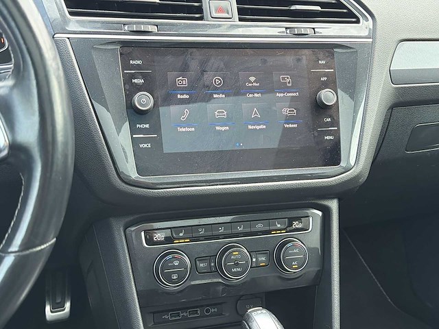 Volkawagen - tiguan 1.5 tsi r-line - car - afbeelding 14 van  41