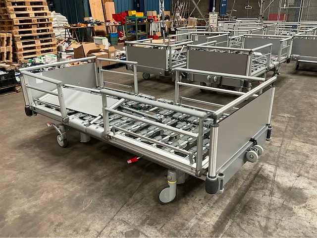 Völker s-960-2 ziekenhuisbed - afbeelding 1 van  8