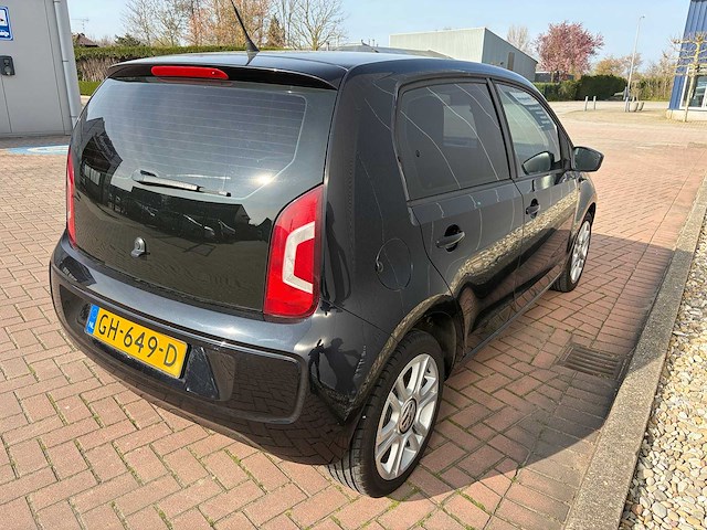Volkswagen - 1.0 high up! 5drs. - personenauto - afbeelding 6 van  16