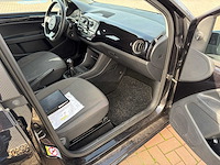 Volkswagen - 1.0 high up! 5drs. - personenauto - afbeelding 7 van  16