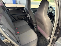 Volkswagen - 1.0 high up! 5drs. - personenauto - afbeelding 8 van  16