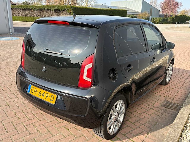 Volkswagen - 1.0 high up! 5drs. - personenauto - afbeelding 11 van  16