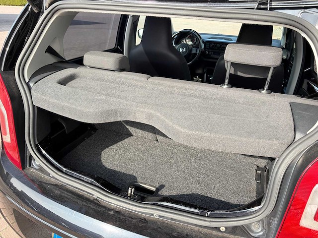 Volkswagen - 1.0 high up! 5drs. - personenauto - afbeelding 5 van  16