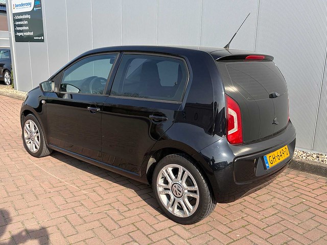 Volkswagen - 1.0 high up! 5drs. - personenauto - afbeelding 10 van  16