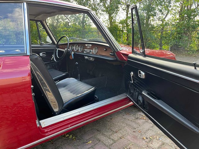 Volkswagen - 1969 - karmann ghia - type 34 - personenauto - afbeelding 3 van  15