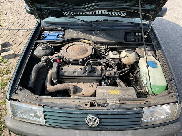 Volkswagen - 1994 - polo - auto - afbeelding 3 van  25
