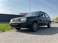 Volkswagen - 1994 - polo - auto - afbeelding 12 van  25