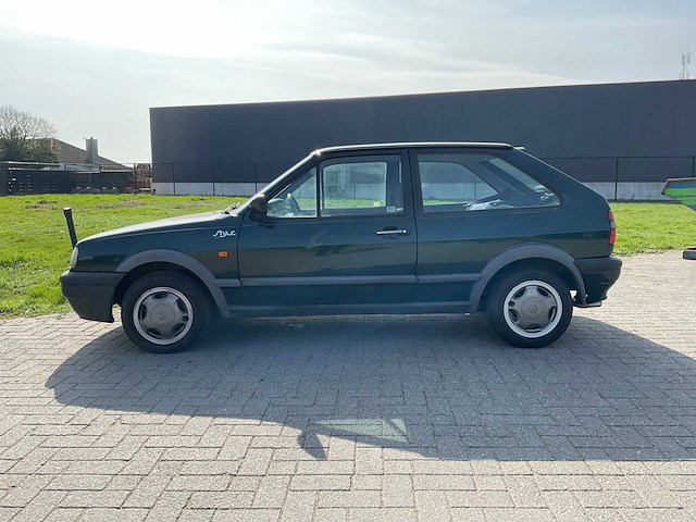 Volkswagen - 1994 - polo - auto - afbeelding 22 van  25