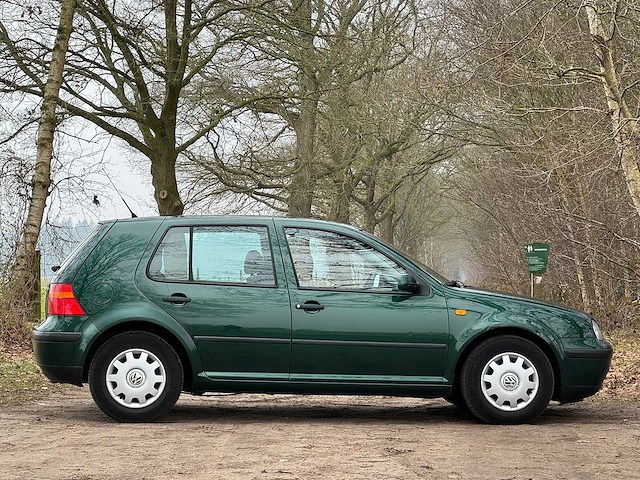 Volkswagen - 1999 - golf - 1.6 - afbeelding 11 van  16