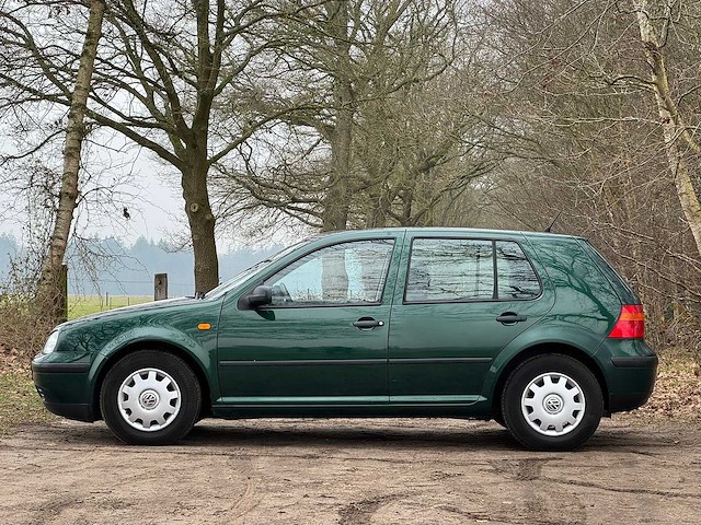 Volkswagen - 1999 - golf - 1.6 - afbeelding 15 van  16