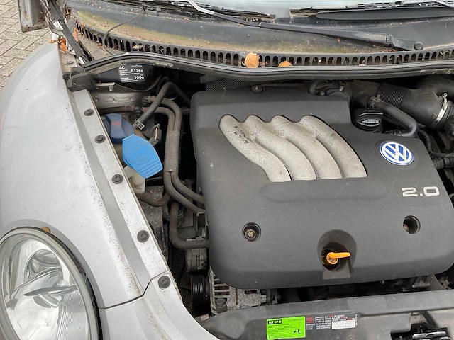 Volkswagen - 1999 - new beetle 2.0 - highline - personenauto - afbeelding 10 van  31