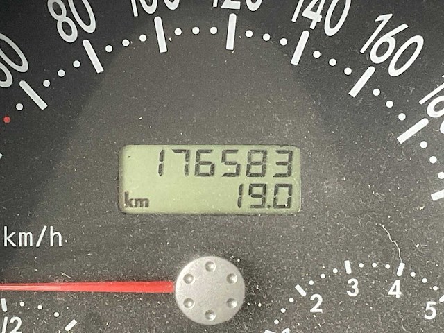 Volkswagen - 1999 - new beetle 2.0 - highline - personenauto - afbeelding 15 van  31