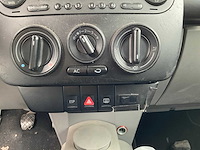 Volkswagen - 1999 - new beetle 2.0 - highline - personenauto - afbeelding 17 van  31