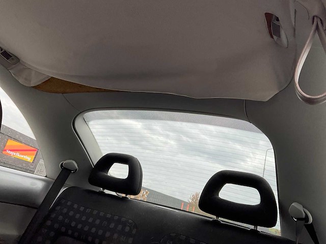 Volkswagen - 1999 - new beetle 2.0 - highline - personenauto - afbeelding 24 van  31