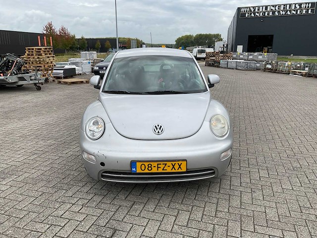 Volkswagen - 1999 - new beetle 2.0 - highline - personenauto - afbeelding 23 van  31