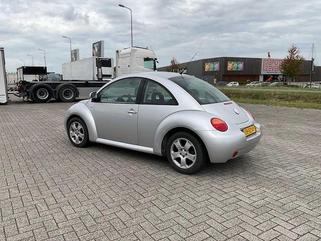 Volkswagen - 1999 - new beetle 2.0 - highline - personenauto - afbeelding 29 van  31