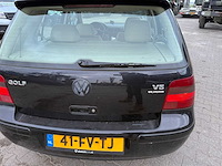 Volkswagen - 2000 - golf - 2.3 v5 highline - personenauto - afbeelding 12 van  17
