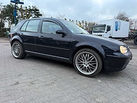 Volkswagen - 2000 - golf - 2.3 v5 highline - personenauto - afbeelding 26 van  32