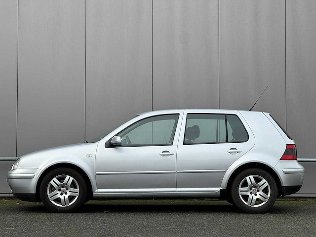 Volkswagen - 2001 - golf - 2.0 highline - 06-hl-zz - afbeelding 12 van  15