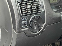 Volkswagen - 2001 - golf - 2.0 highline - 06-hl-zz - afbeelding 2 van  15