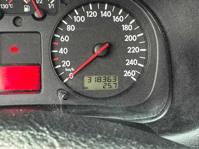 Volkswagen - 2001 - golf - 2.0 highline - 06-hl-zz - afbeelding 15 van  15