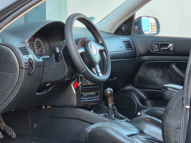 Volkswagen - 2001 - golf - 2.3 v5 gti - 49-hr-tf - afbeelding 27 van  27