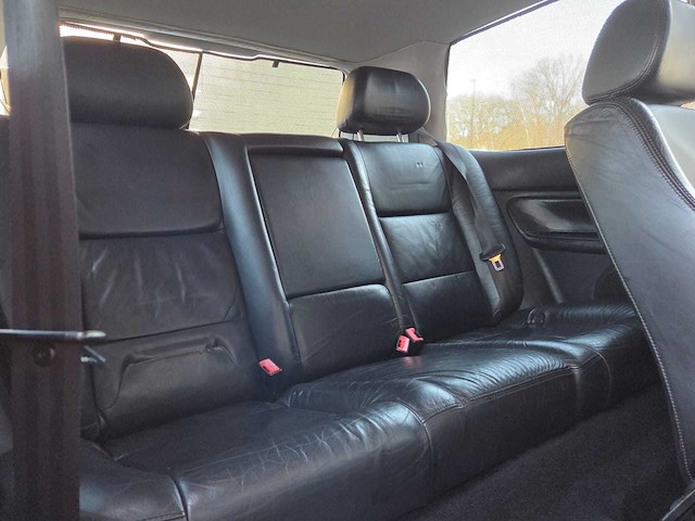 Volkswagen - 2001 - golf - 2.3 v5 gti - 49-hr-tf - afbeelding 16 van  24
