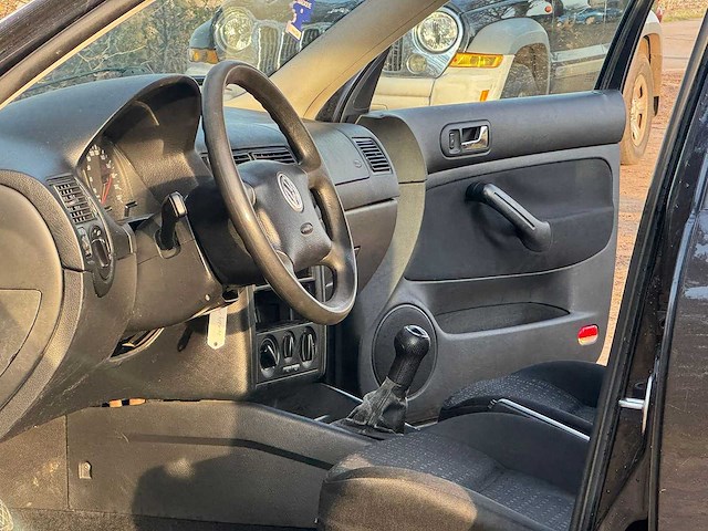 Volkswagen - 2002 - golf - 1.4-16v - 47-jk-sx - afbeelding 3 van  17