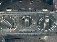 Volkswagen - 2002 - golf - 1.4-16v - 47-jk-sx - afbeelding 4 van  17