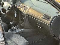 Volkswagen - 2002 - golf - 1.4-16v - 47-jk-sx - afbeelding 9 van  17
