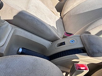 Volkswagen - 2003 - new beetle cabriolet - 1.6 - personenauto - afbeelding 2 van  5