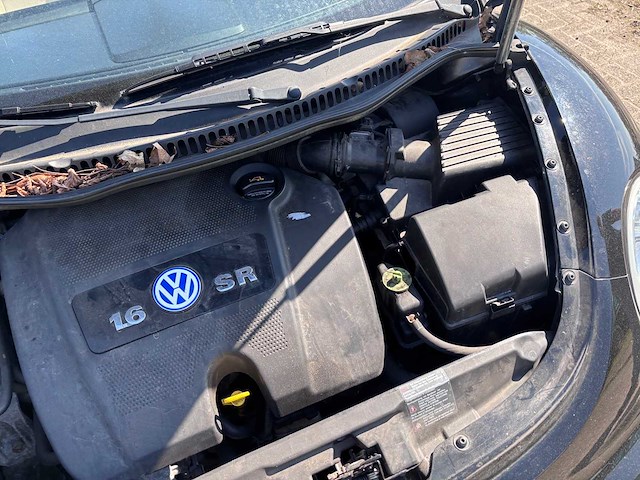 Volkswagen - 2003 - new beetle cabriolet - 1.6 - personenauto - afbeelding 3 van  5