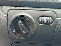 Volkswagen - 2004 - golf - 1.4 trendline - 33-pj-tp - afbeelding 4 van  14