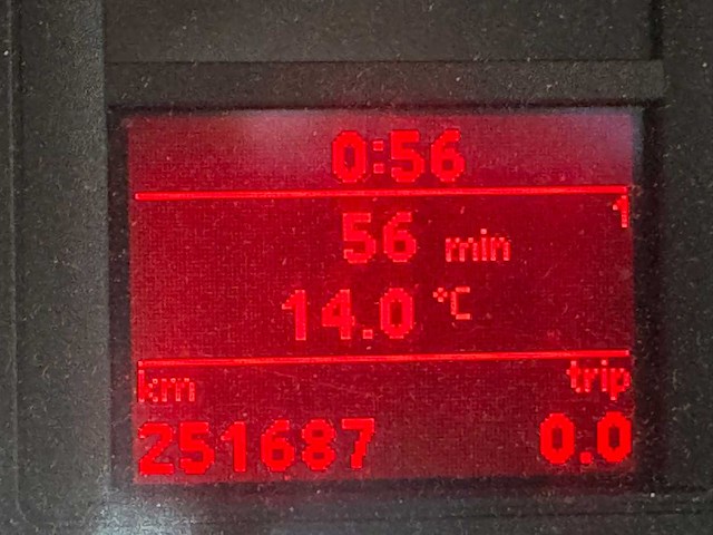 Volkswagen - 2004 - golf - 1.4 trendline - 33-pj-tp - afbeelding 2 van  14