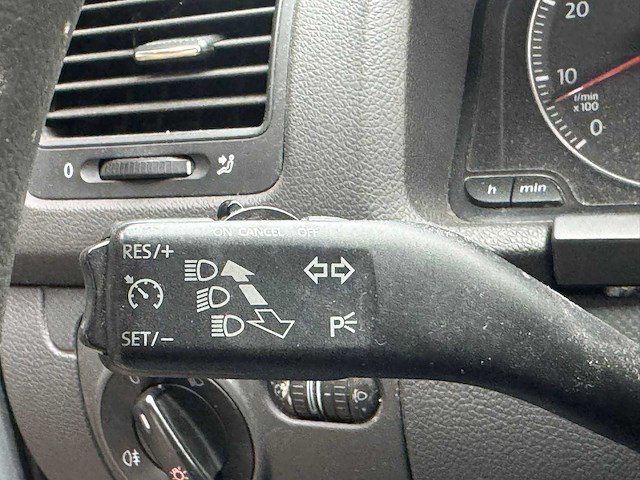 Volkswagen - 2004 - golf - 1.4 trendline - 33-pj-tp - afbeelding 14 van  14