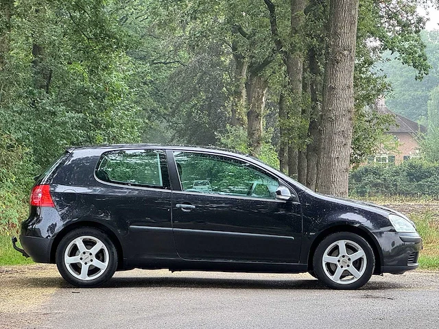 Volkswagen - 2004 - golf - 1.4 trendline - 68-ph-np - afbeelding 9 van  14