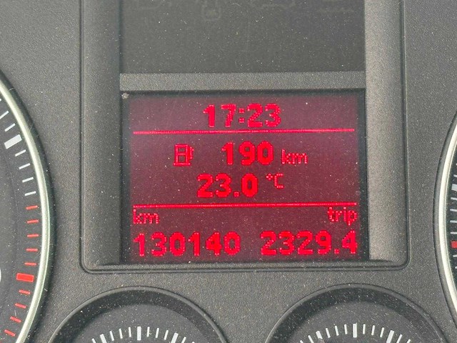 Volkswagen - 2004 - golf - 1.6 fsi trendline - 23-pk-sf - afbeelding 2 van  10