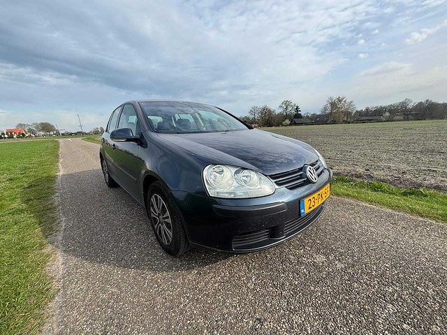 Volkswagen - 2004 - golf - 1.6 fsi trendline - 23-pk-sf - afbeelding 4 van  8